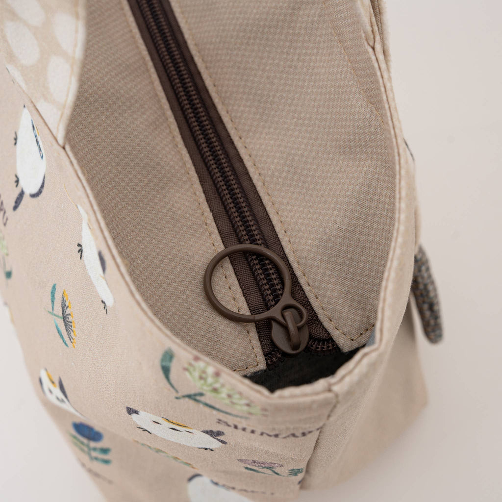 Kusuguru Shimapu Bird Embroidered Canvas Tote