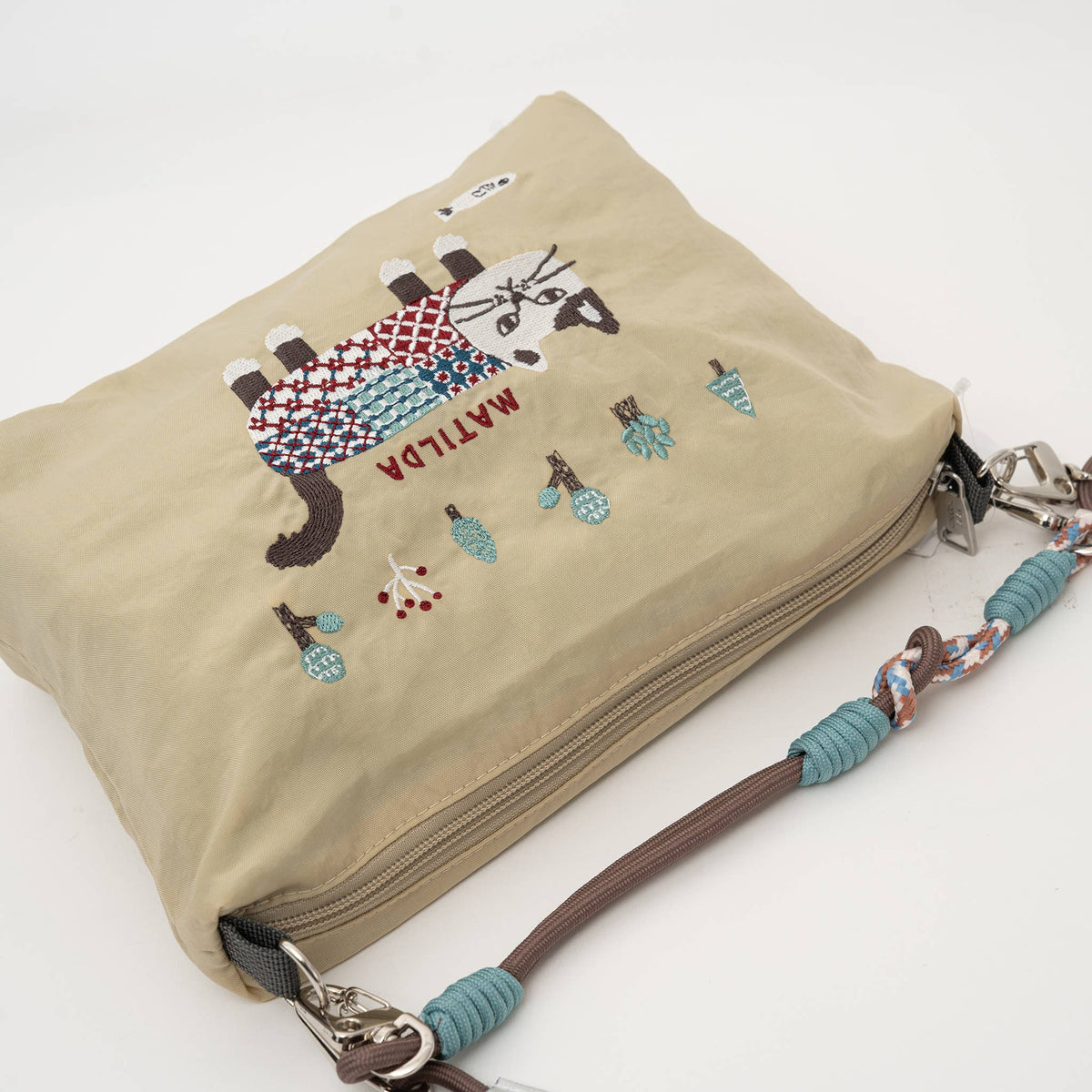 Kusuguru Japan Embroidered Cat Multi-Use Crossbody Bag