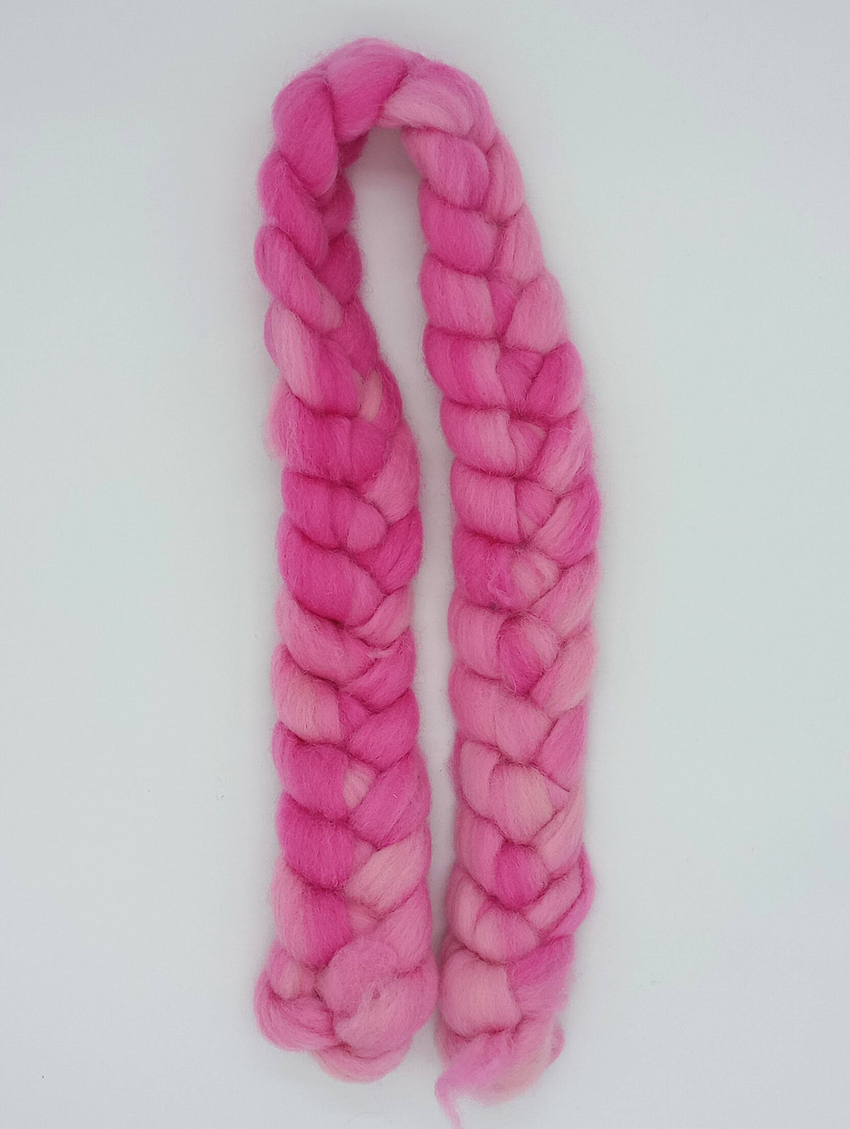 HM Lloyd Kent Romney Hand Dyed Roving - 100 g. braids - Pinks Pink