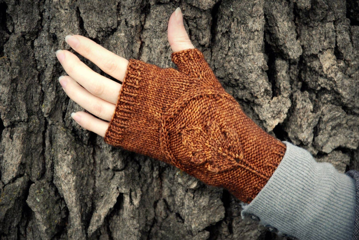 Oak Grove Mitts Knitting Pattern