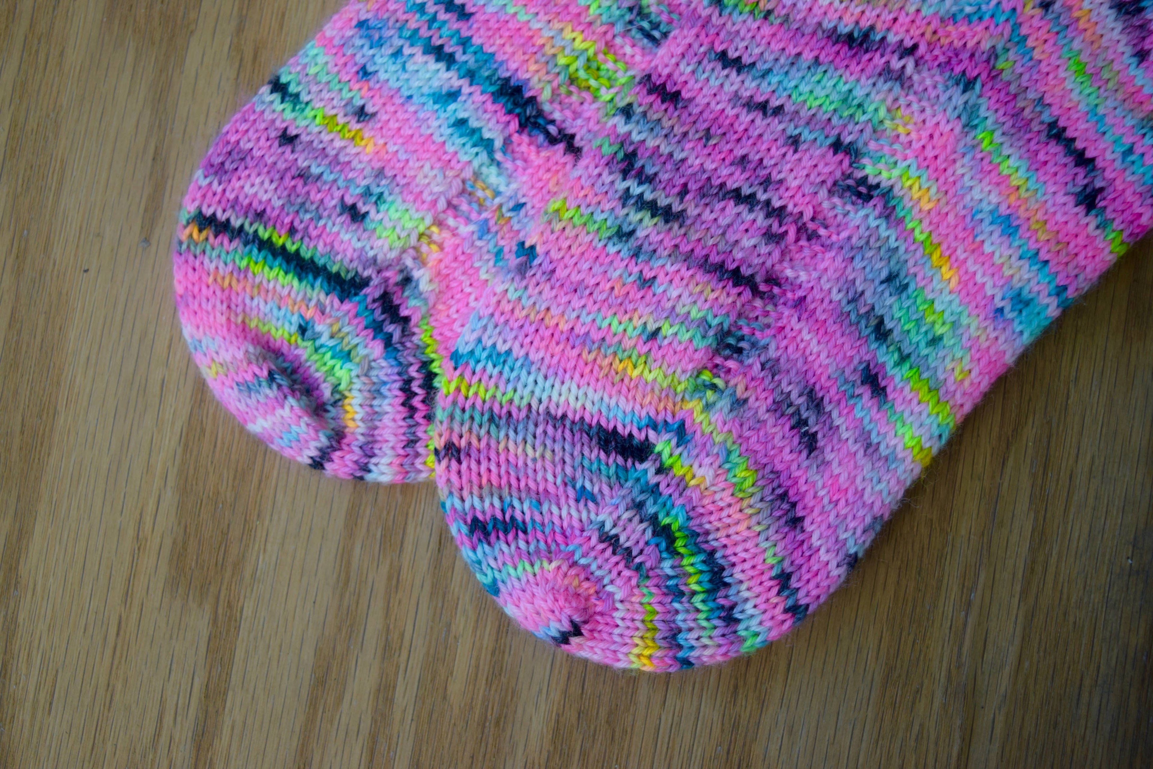 Saddle Socks Knitting Paper Pattern