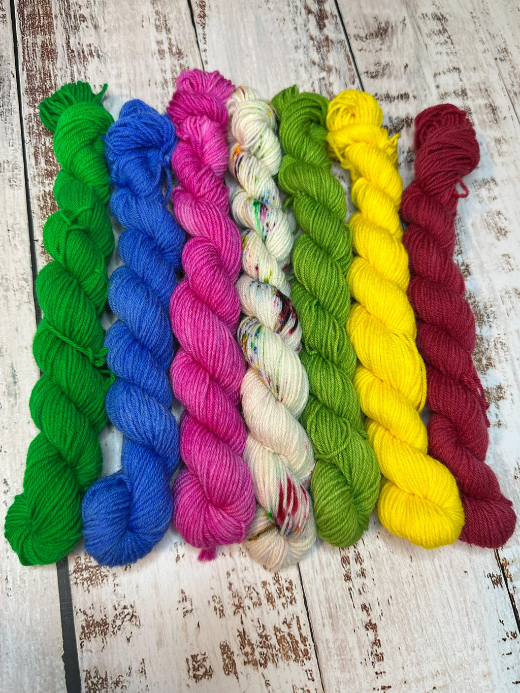 Christmas Wrapping Paper:   Mini Skein Set