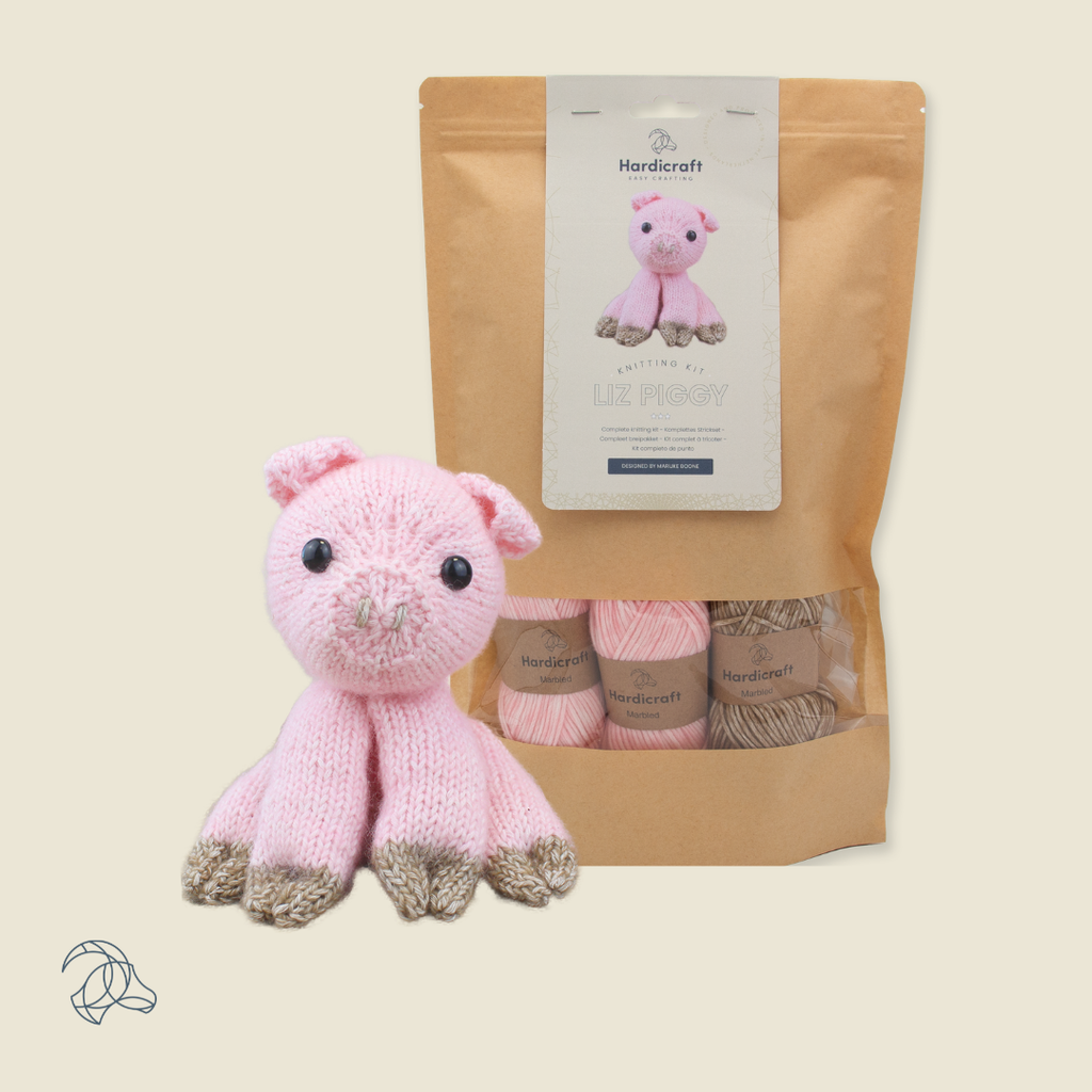 DIY Knitting Kit - Liz Piggy
