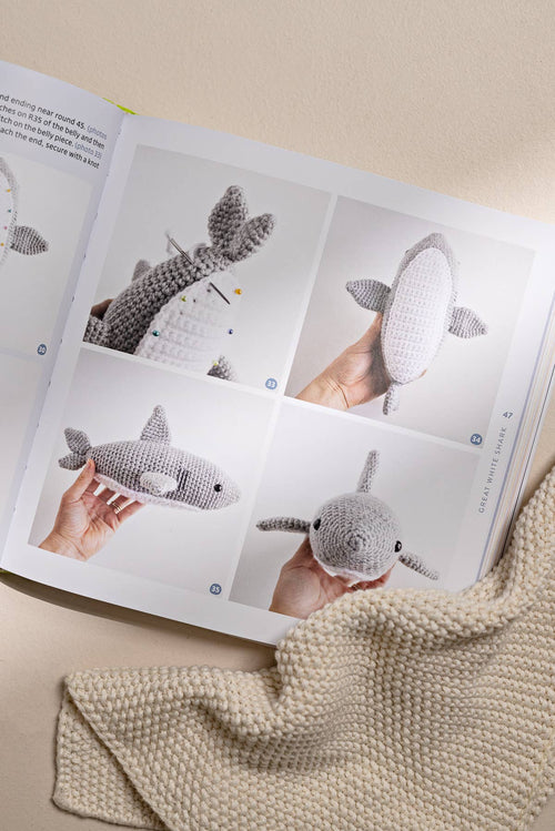 Animal Amigurumi Adventures Vol. 1: How to Crochet Amigurumi