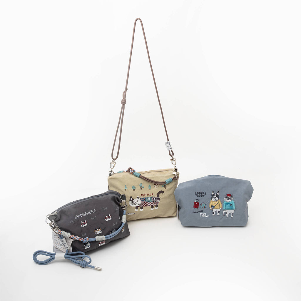 Kusuguru Japan Embroidered Cat Multi-Use Crossbody Bag
