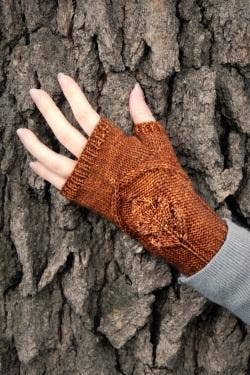 Oak Grove Mitts Knitting Pattern