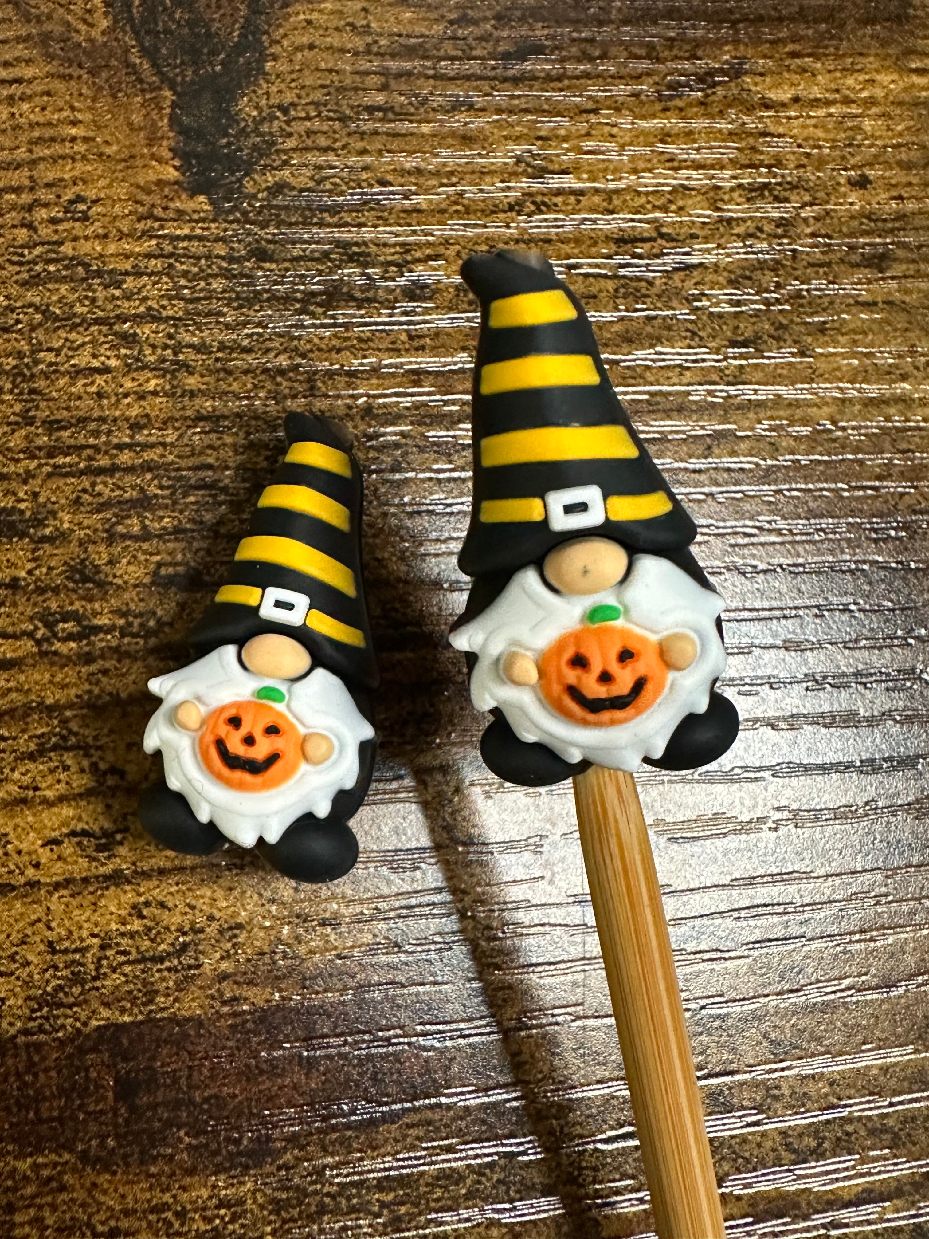 Loads of Gnomes - Gnome Themed Stitch Stoppers