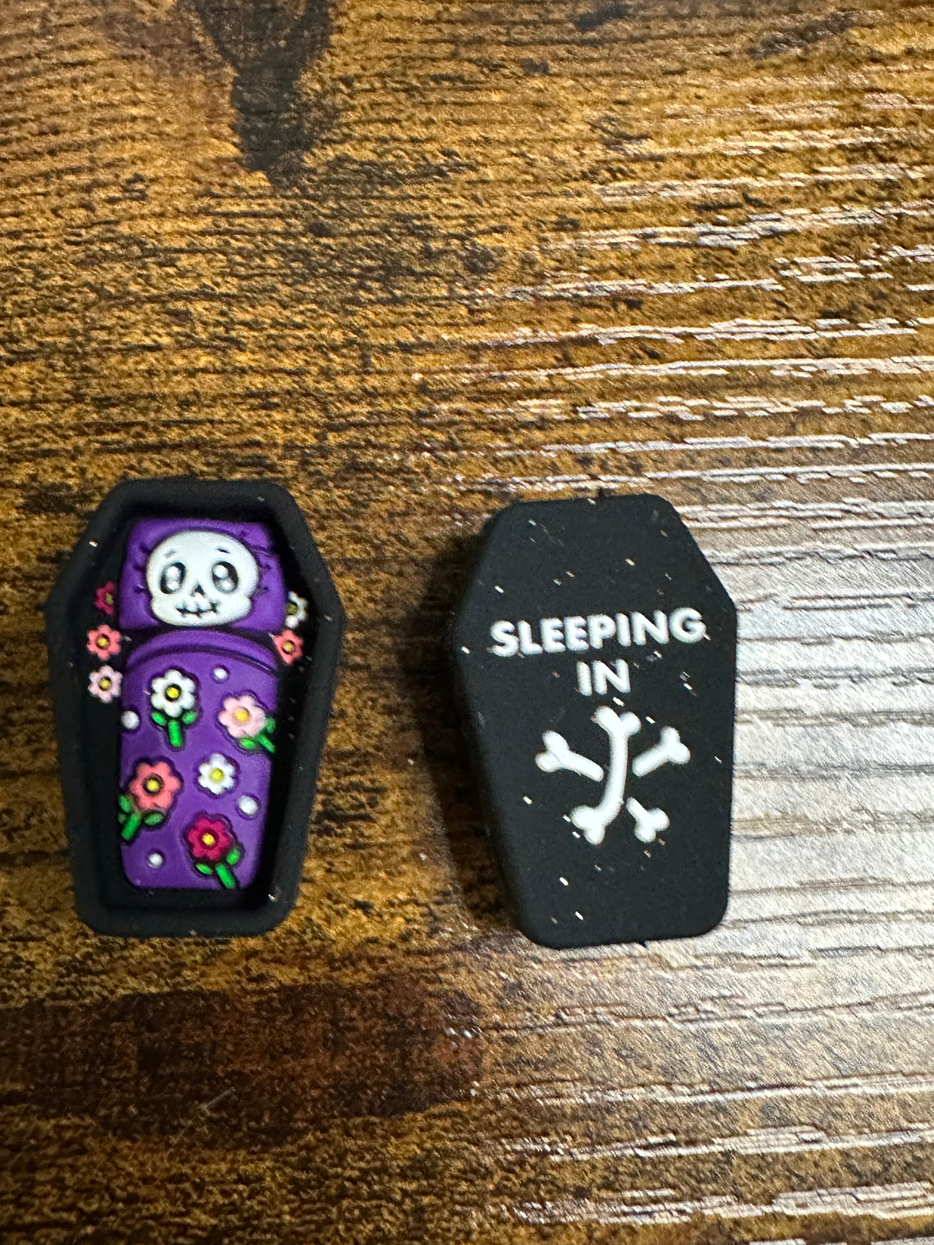 Sleepy skeleton stitch stoppers